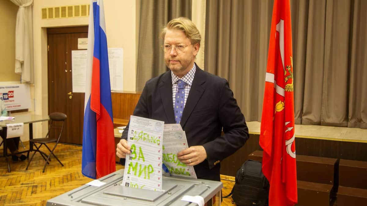 В отношении Николая Рыбакова составили протокол по статье о мелком хулиганстве