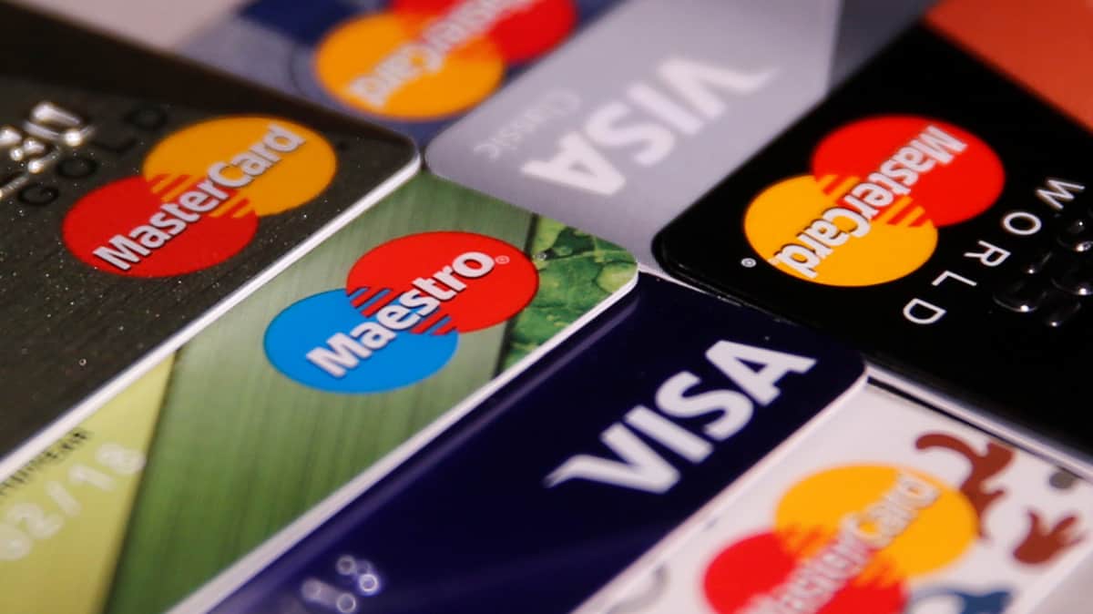 Таджикский Humo Bank потребовал от российских клиентов посетить отделение банка до конца месяца