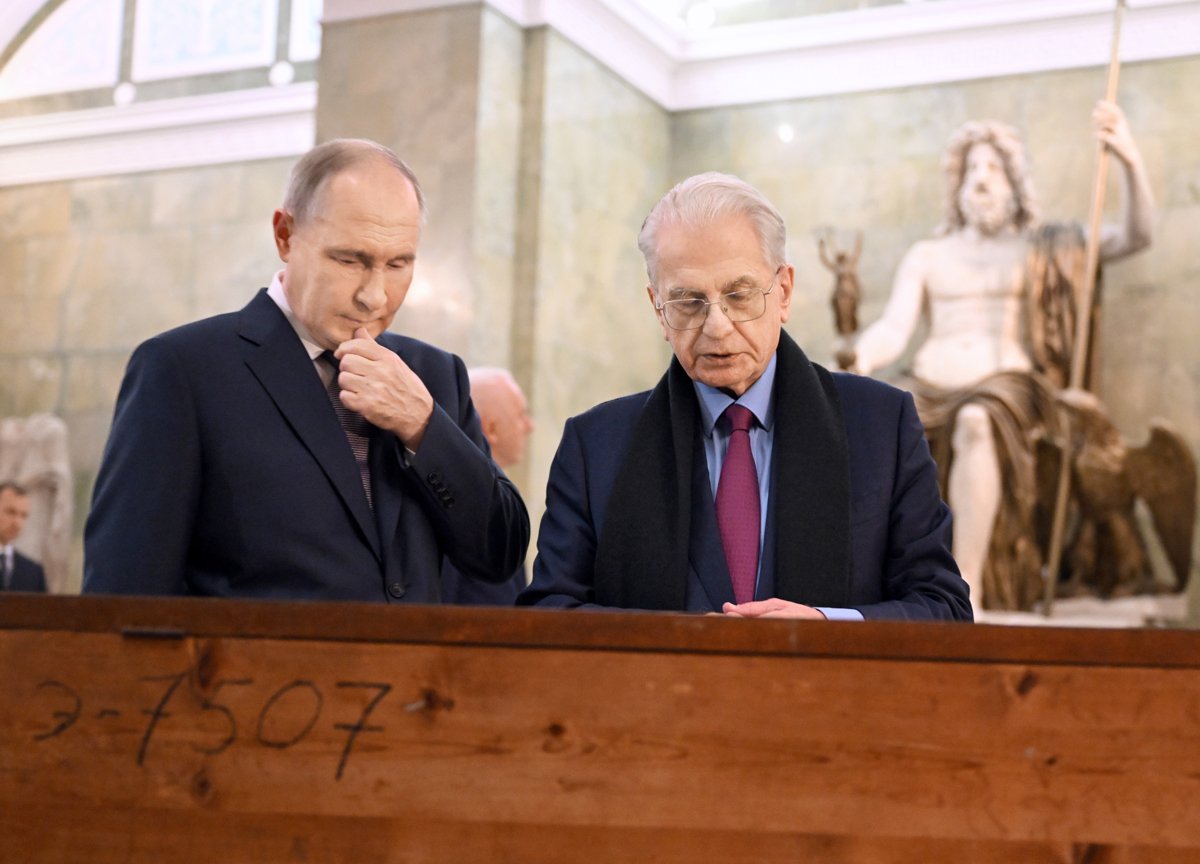 Владимир Путин и Михаил Пиотровский в Эрмитаже, Санкт-Петербург, 24 декабря 2024 года. Фото: Дмитрий Азаров / Коммерсантъ / Sipa USA / Vida Press