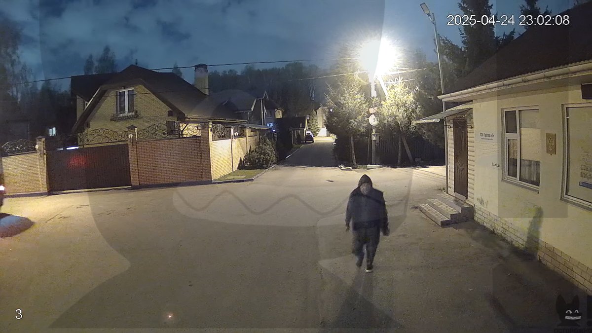 Михаил Хубутия на записи с камер видеонаблюдения. Источник: Осторожно Собчак /  YouTube