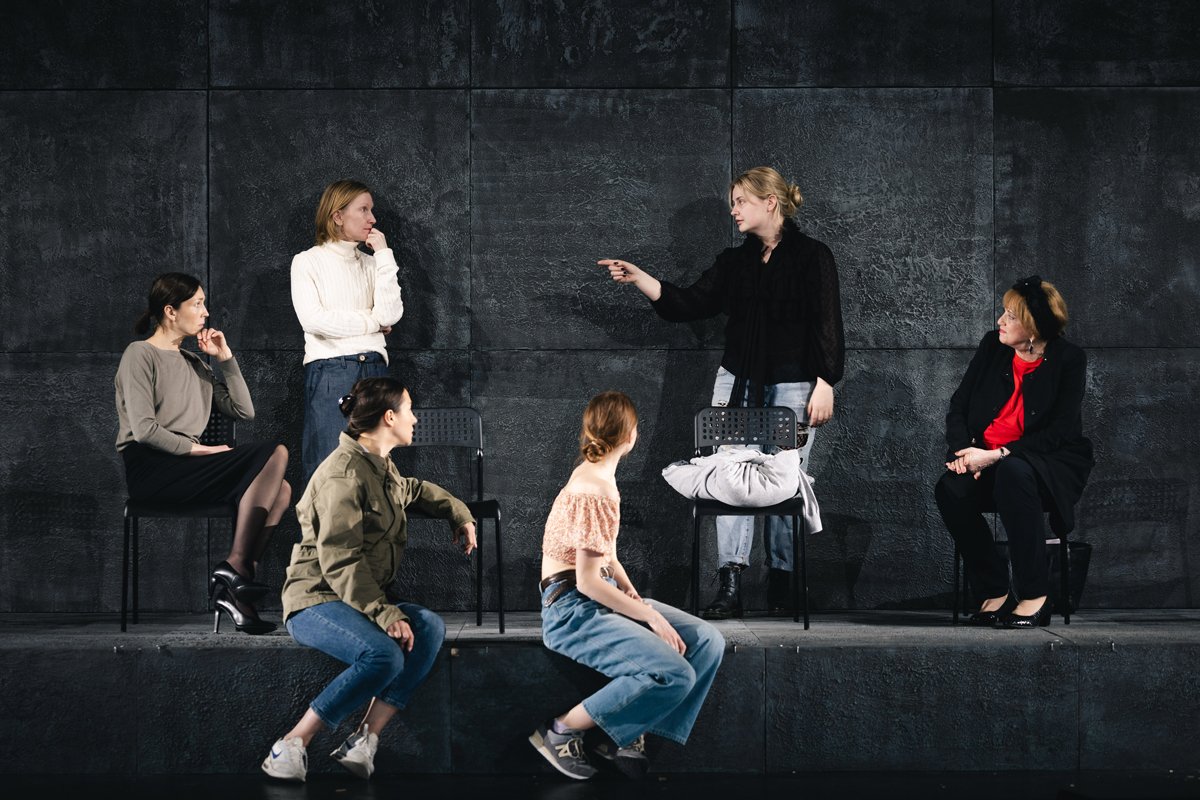 Пьеса «Восход богов» в Русском театре, 22 мая 2025 года. Фото: Kiur Kaasik / Delfi Meedia / Scanpix / LETA