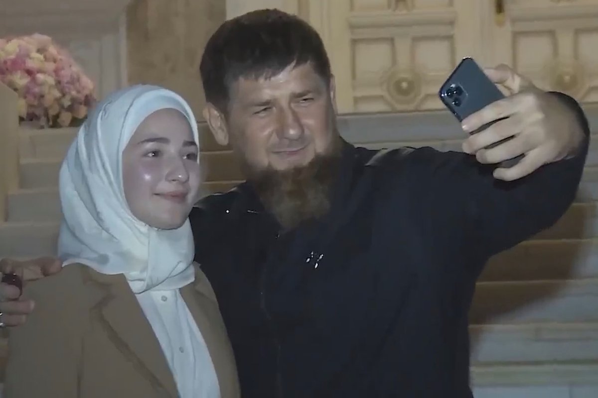 Рамзан и Табарик Кадыровы. Фото: Рамзан Кадыров / VK