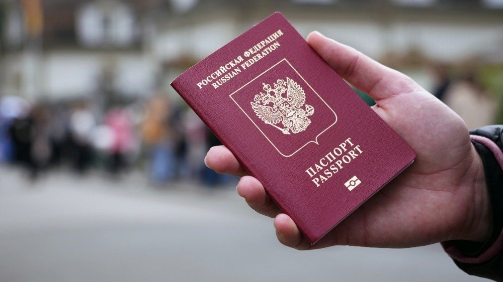 Проживающих за границей россиян собираются штрафовать за неуведомление о новом гражданстве или ВНЖ