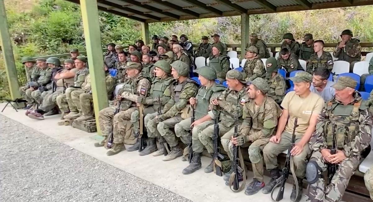 Добровольцы отряда «Тигр». Фото: скрин видео