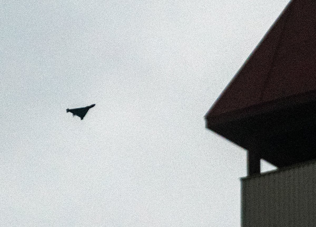 Беспилотник над Киевом, Украина, 28 сентября 2025 года. Фото: Maxym Marusenko / EPA