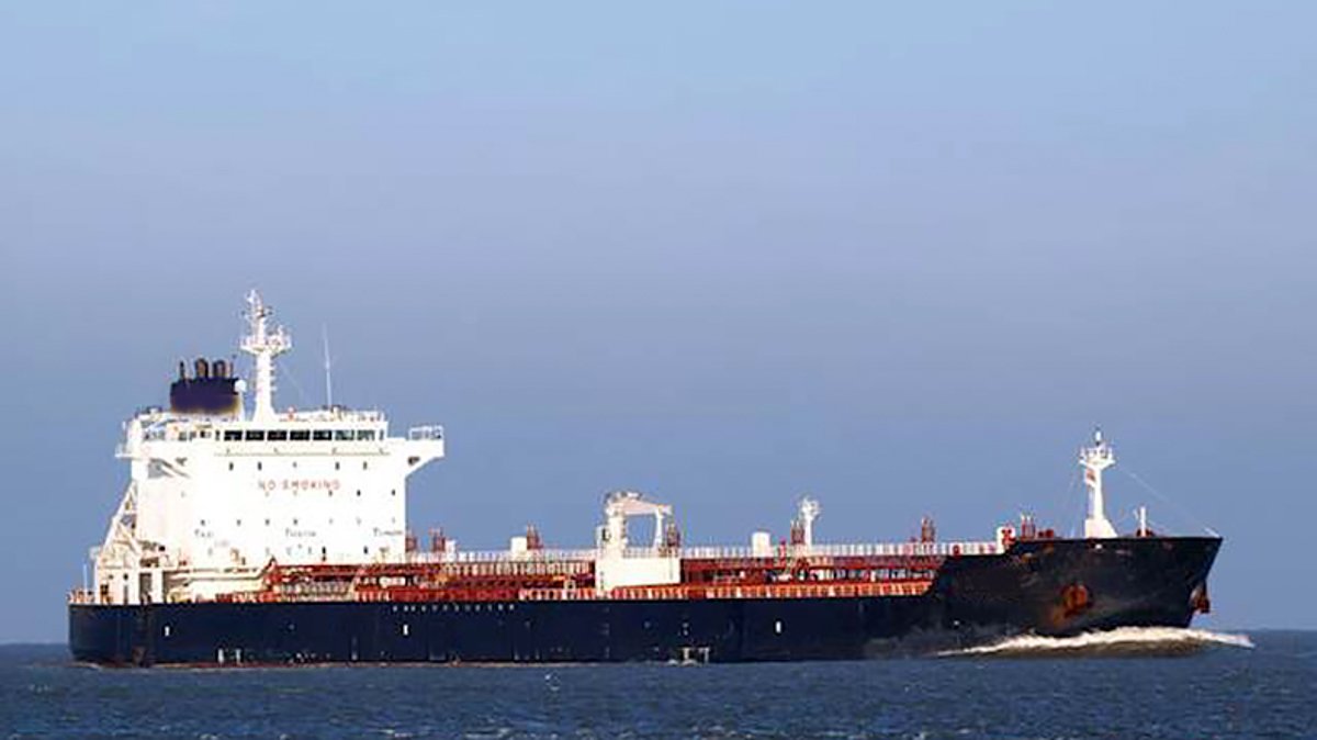 Танкер Canis Power с российской нефтью. Фото: Lloyd’s List Intelligence / Seasearcher