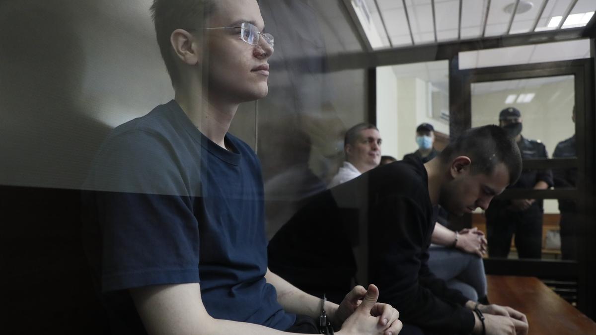 «Мы исчезли для всех, хотя продолжали существовать»