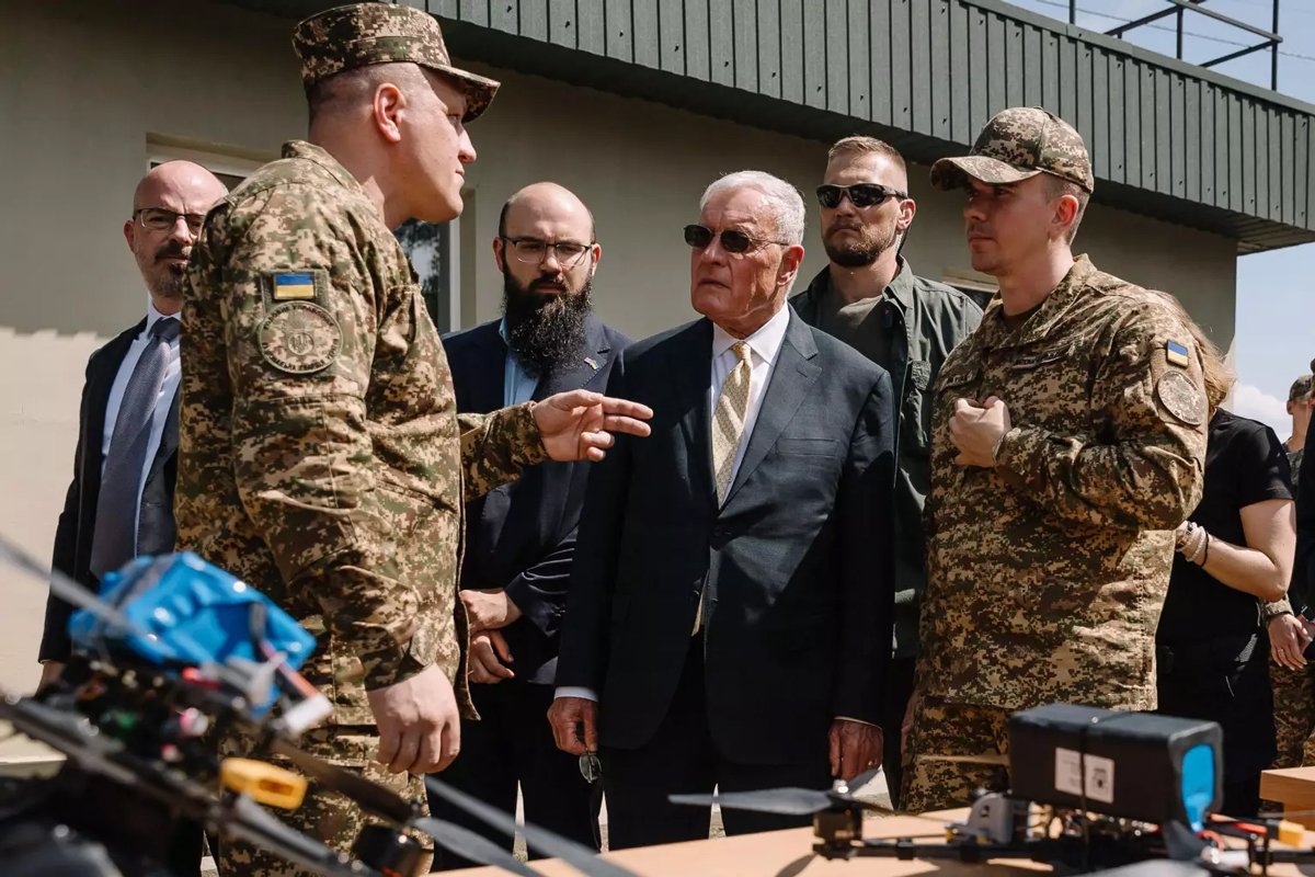 Кит Келлог на базе Национальной гвардии Украины, 16 июля 2025 года. Фото:  пресс-служба МВД Украины
